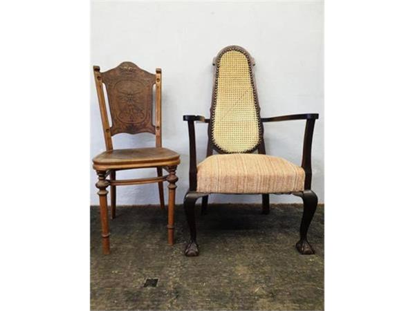 ~/upload/Lots/51254/5bks7yjitxaym/Lot 031 Imbuia Ball en Claw arm chair ratten back_t600x450.jpg